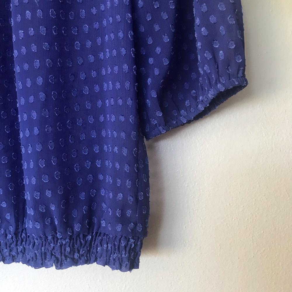 Blouse - Picture 2 of 3